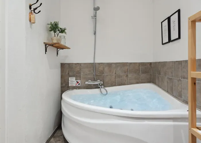 Prázdninový dům 3 Bedroom Amazing In *