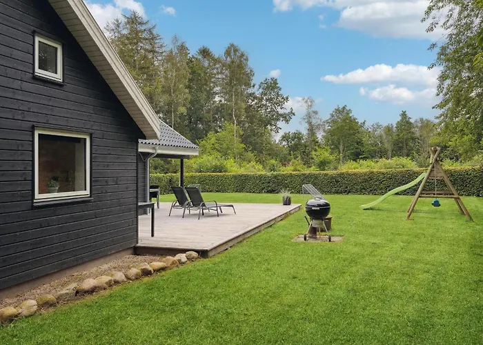 3 Bedroom Amazing In Prázdninový dům Silkeborg